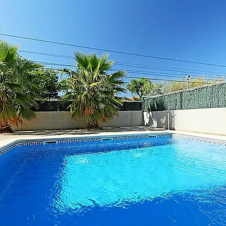Rentalmar Pins Marina Apartment
