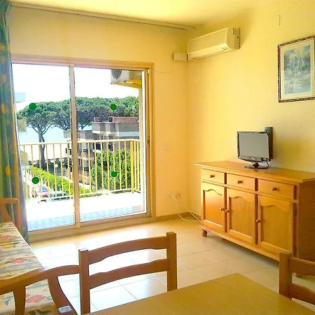 Rentalmar Pins Marina Apartment *